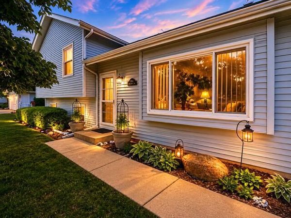 804 James DRIVE, Twin Lakes, WI 53181