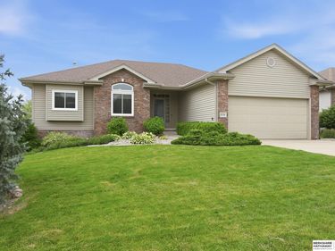 11116 S 213th Street, Gretna, NE 68028