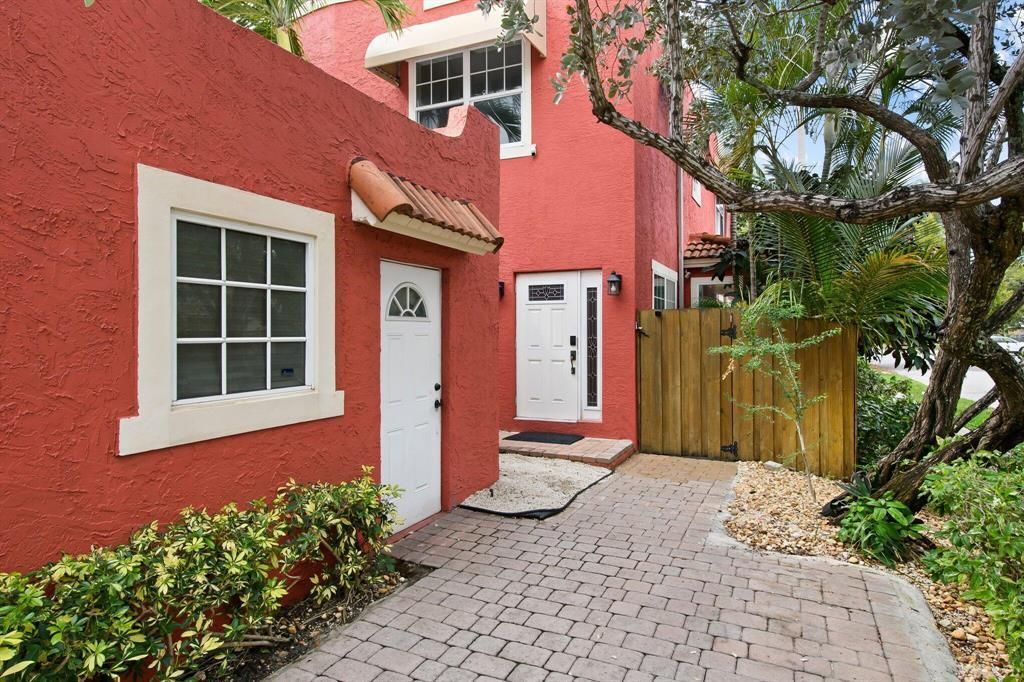 645 NW 2nd Avenue, Fort Lauderdale, FL 33311 Photo