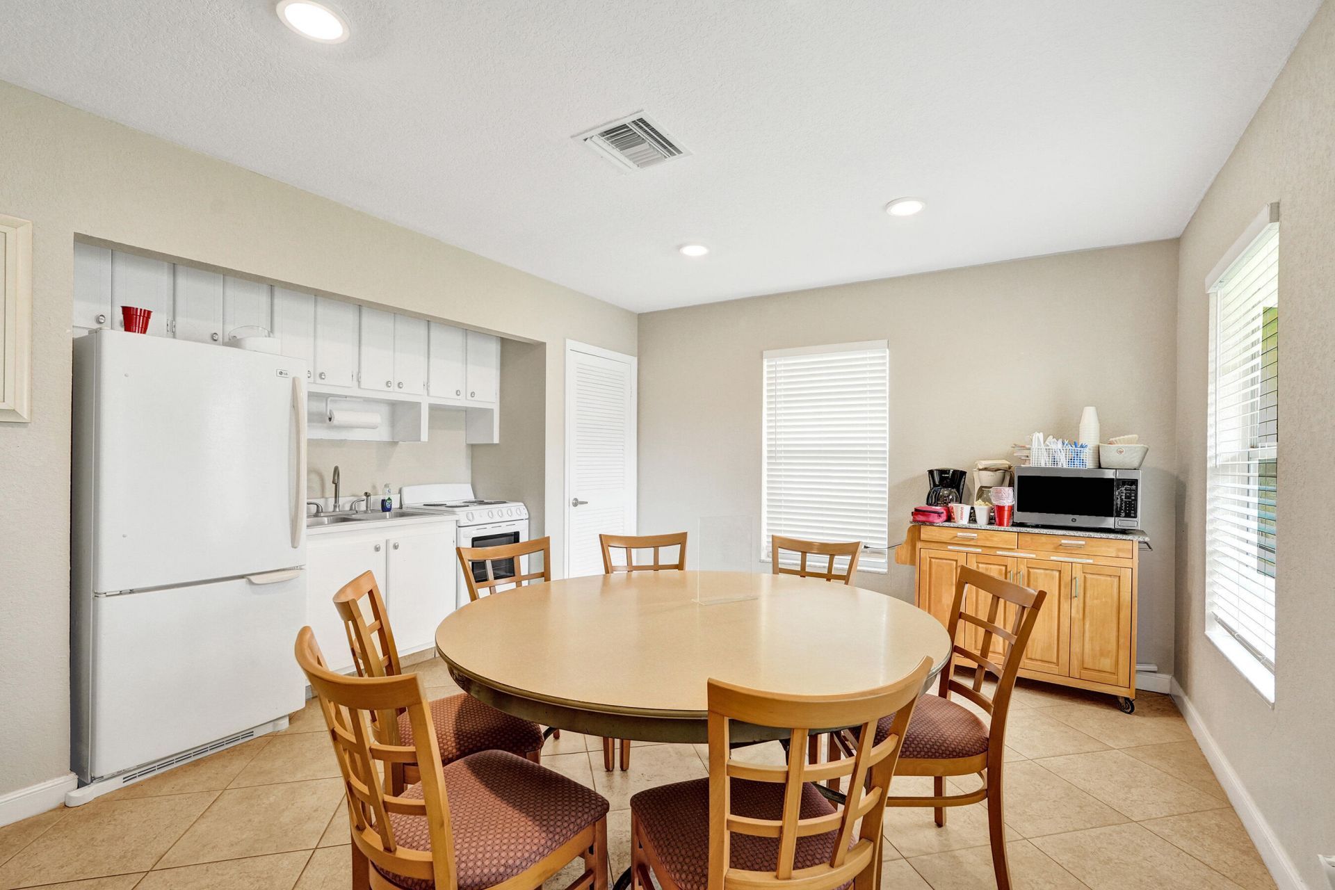 304 Golfview Road, Unit 304, North Palm Beach, FL 33408 Photo