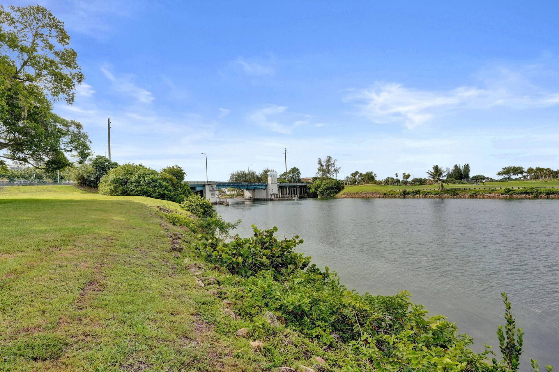 304 Golfview Road, Unit 304, North Palm Beach, FL 33408 Photo