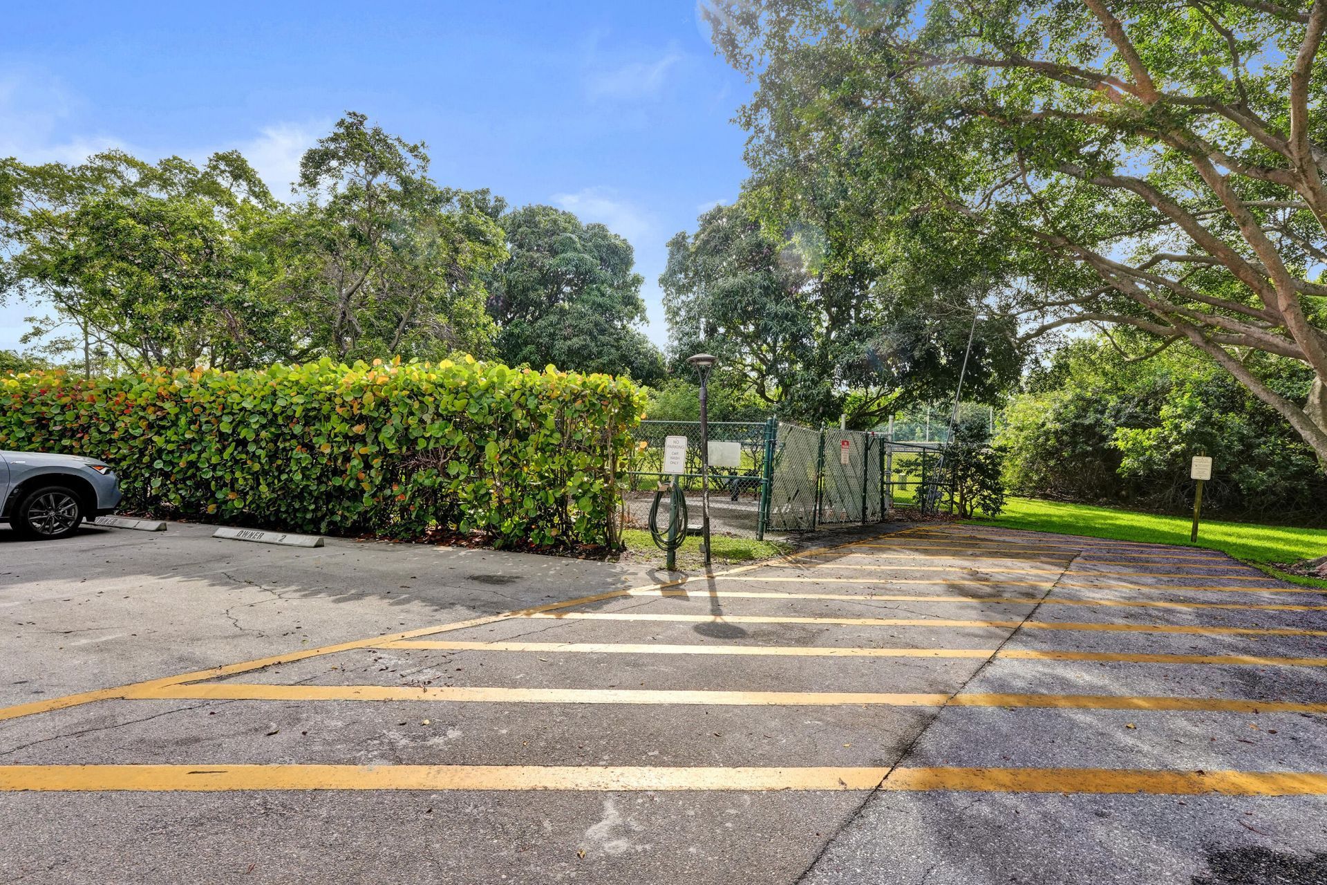 304 Golfview Road, Unit 304, North Palm Beach, FL 33408 Photo