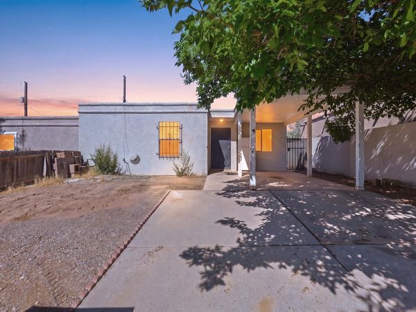 123 Merlida Court SW, Albuquerque, NM 87121