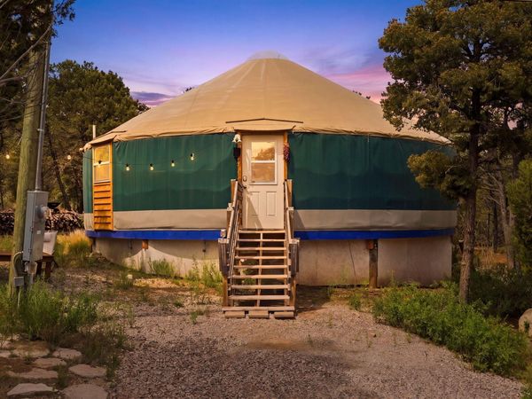 10 Canoncito Vista Road , Tijeras, NM 87059