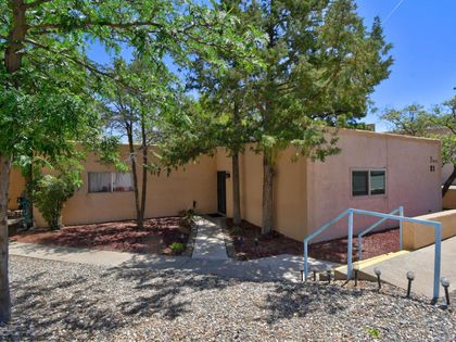 4715 Country Club Lane NW Albuquerque, NM 87114