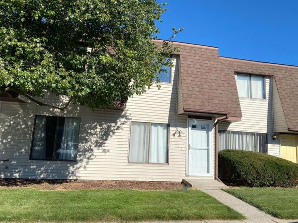6050 Delaware Drive , Merrillville, IN 46410