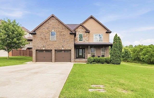 2243 Ellington Gait Dr Clarksville, TN 37043