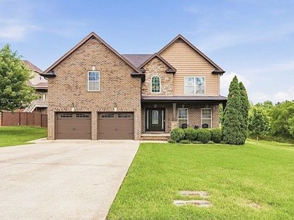 2243 Ellington Gait Dr, Clarksville, TN 37043