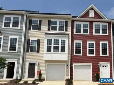 245 CHESHIRE LN, Waynesboro, VA 22980