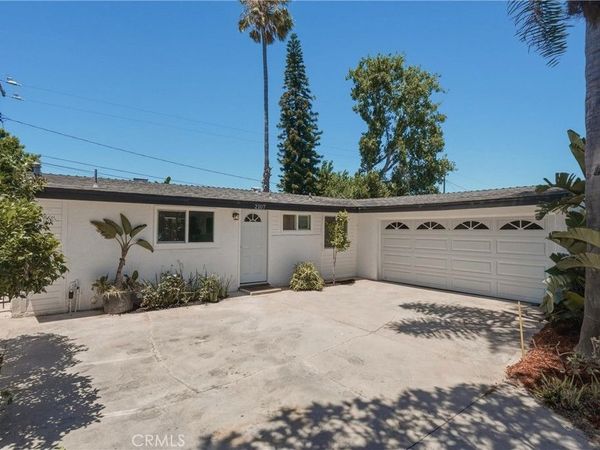 2107 Pomona, Costa Mesa, CA 92627
