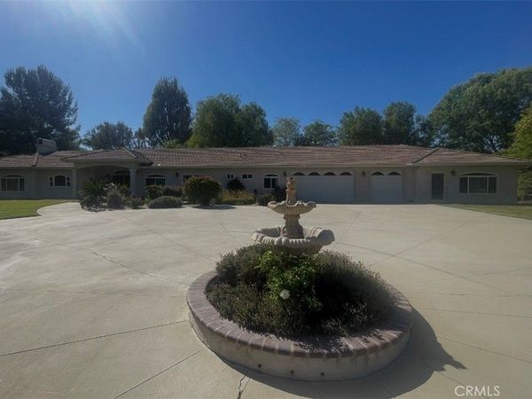 29781 Pasada Rd, Temecula, CA 92591