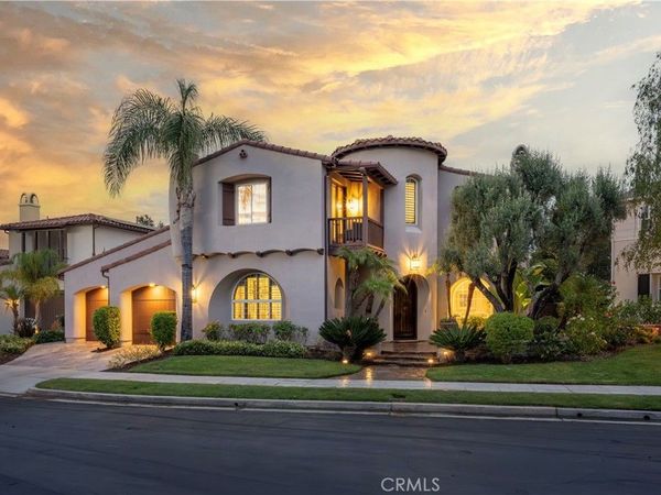 24705 Tiburon, Valencia, CA 91355