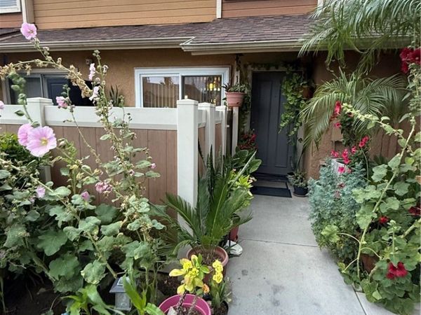 1460 Kendall, Unit 17, San Bernardino, CA 92407