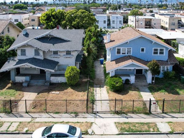 1439 12th Avenue, Los Angeles, CA 90019