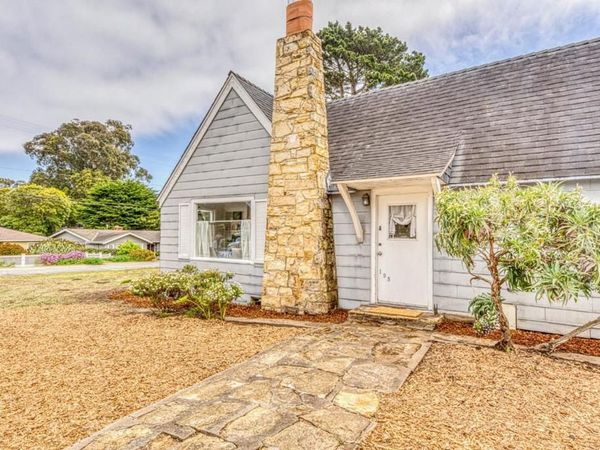 195 Cedar Street, Pacific Grove, CA 93950