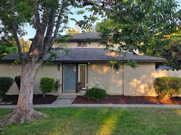 124 Flynn Avenue, Unit A, Mountain View, CA 94043