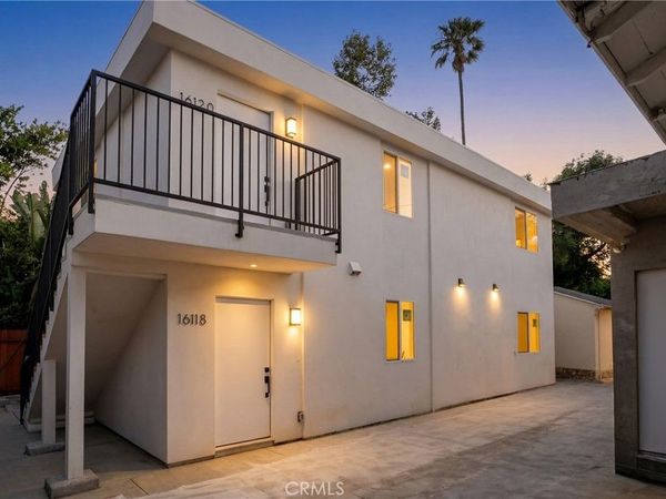 16118 Haynes Street, Van Nuys, CA 91406