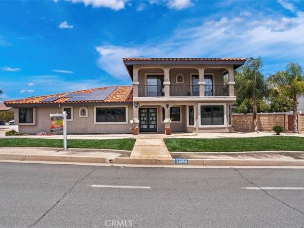 24050 Canyon Lake N, Canyon Lake, CA 92587