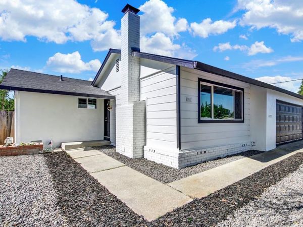 831 Meadowlark Drive, Fairfield, CA 94533