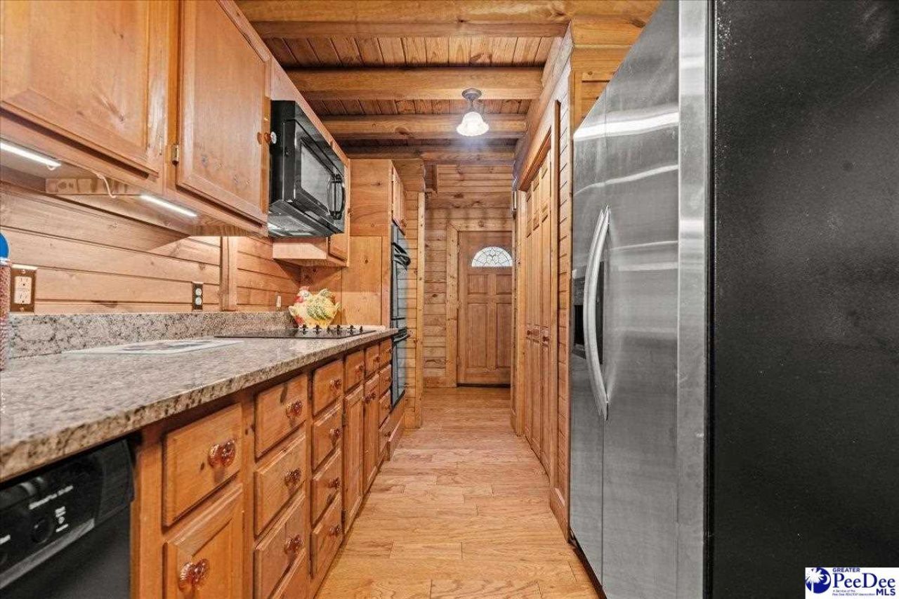 1804 Oakhill Court Photo 20