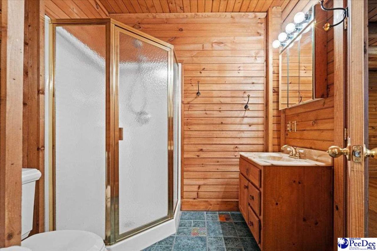 1804 Oakhill Court Photo 32