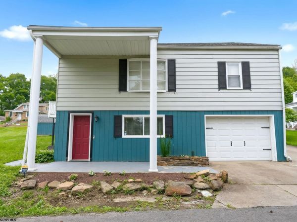 1425 Andmore Street, Morgantown, WV 26508