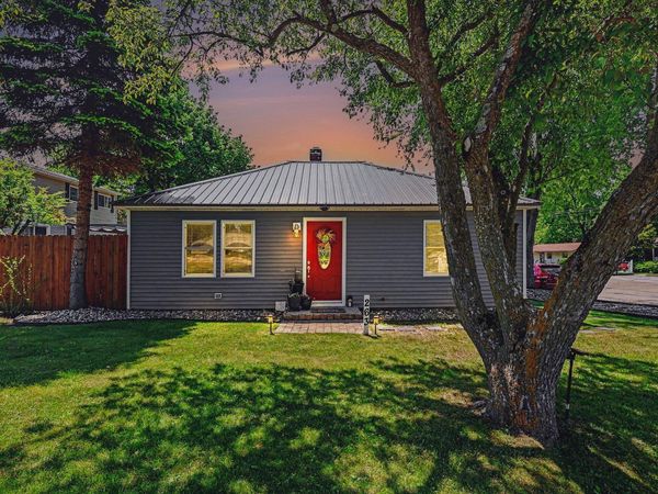 263 E 6th, Shelby, MI 49455
