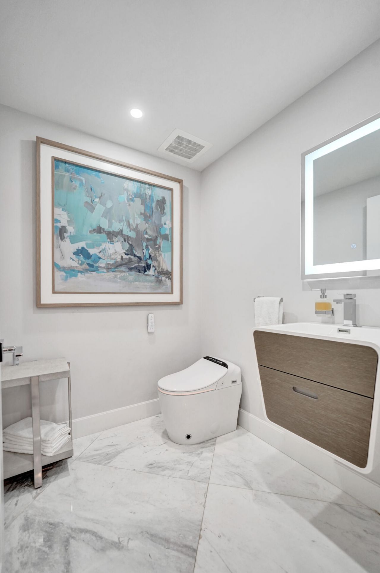 615 Bayshore Drive, Unit 402, Fort Lauderdale, FL 33304 Photo
