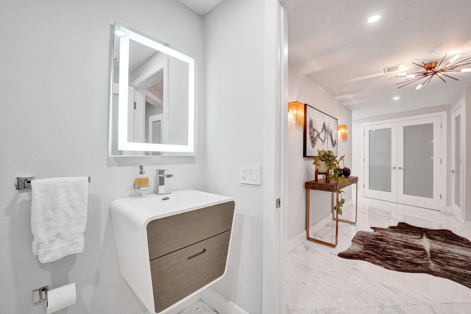 615 Bayshore Drive, Unit 402, Fort Lauderdale, FL 33304 Photo