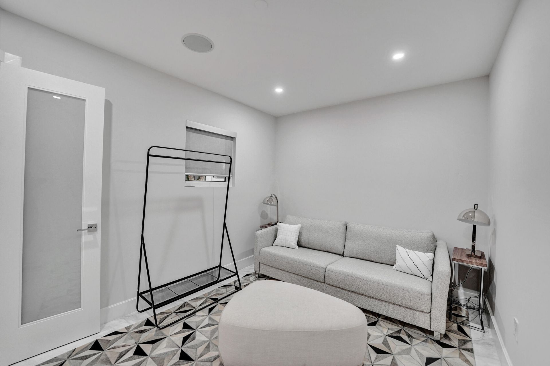 615 Bayshore Drive, Unit 402, Fort Lauderdale, FL 33304 Photo