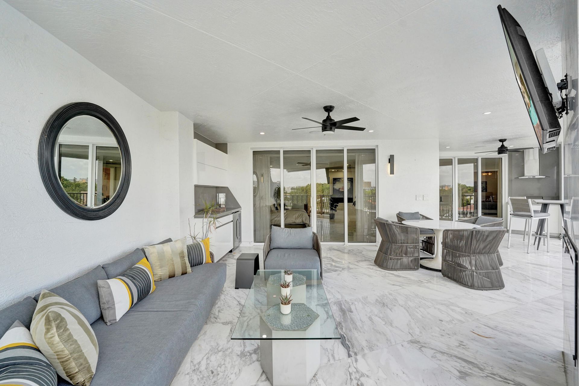 615 Bayshore Drive, Unit 402, Fort Lauderdale, FL 33304 Photo