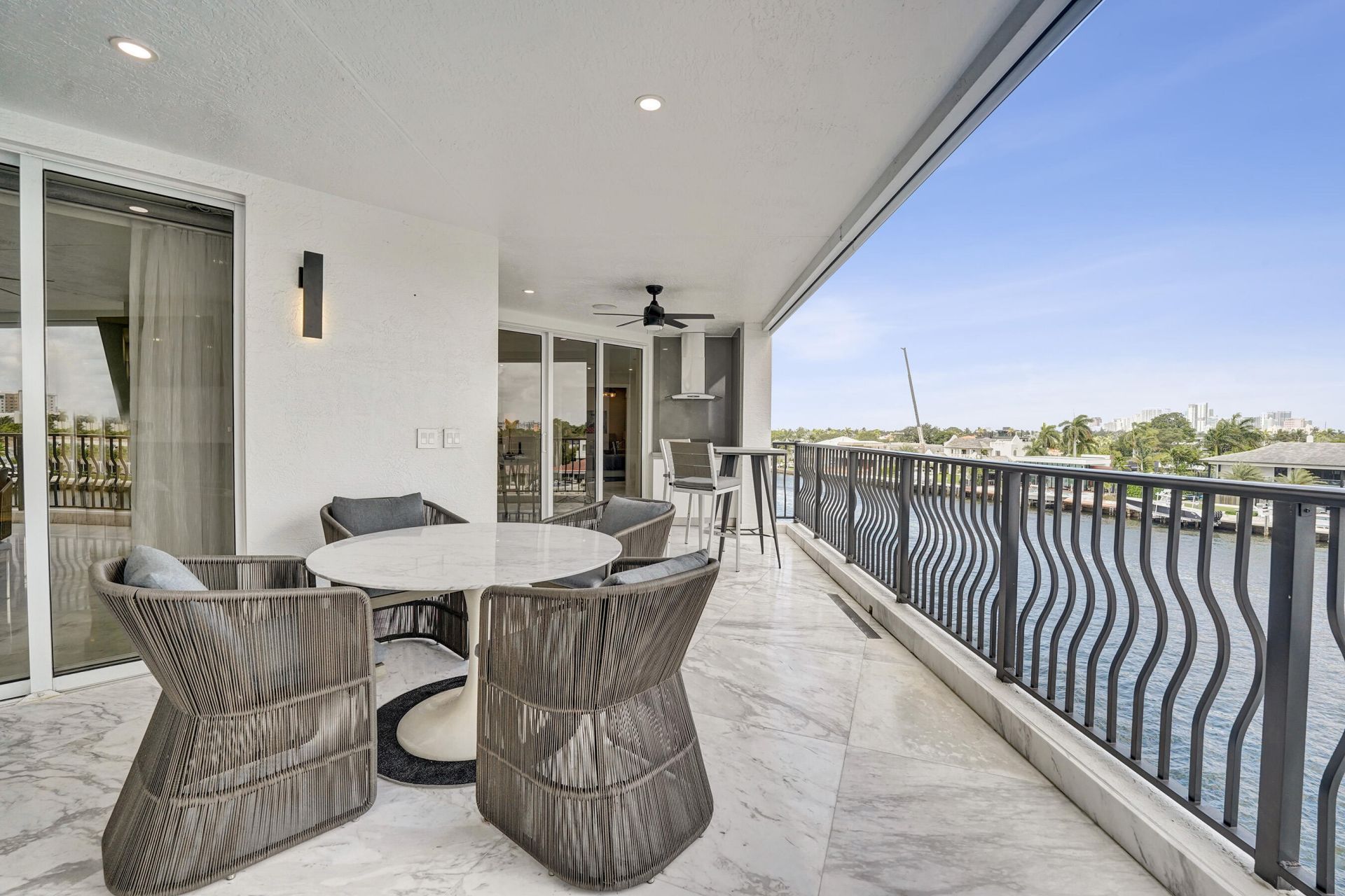 615 Bayshore Drive, Unit 402, Fort Lauderdale, FL 33304 Photo