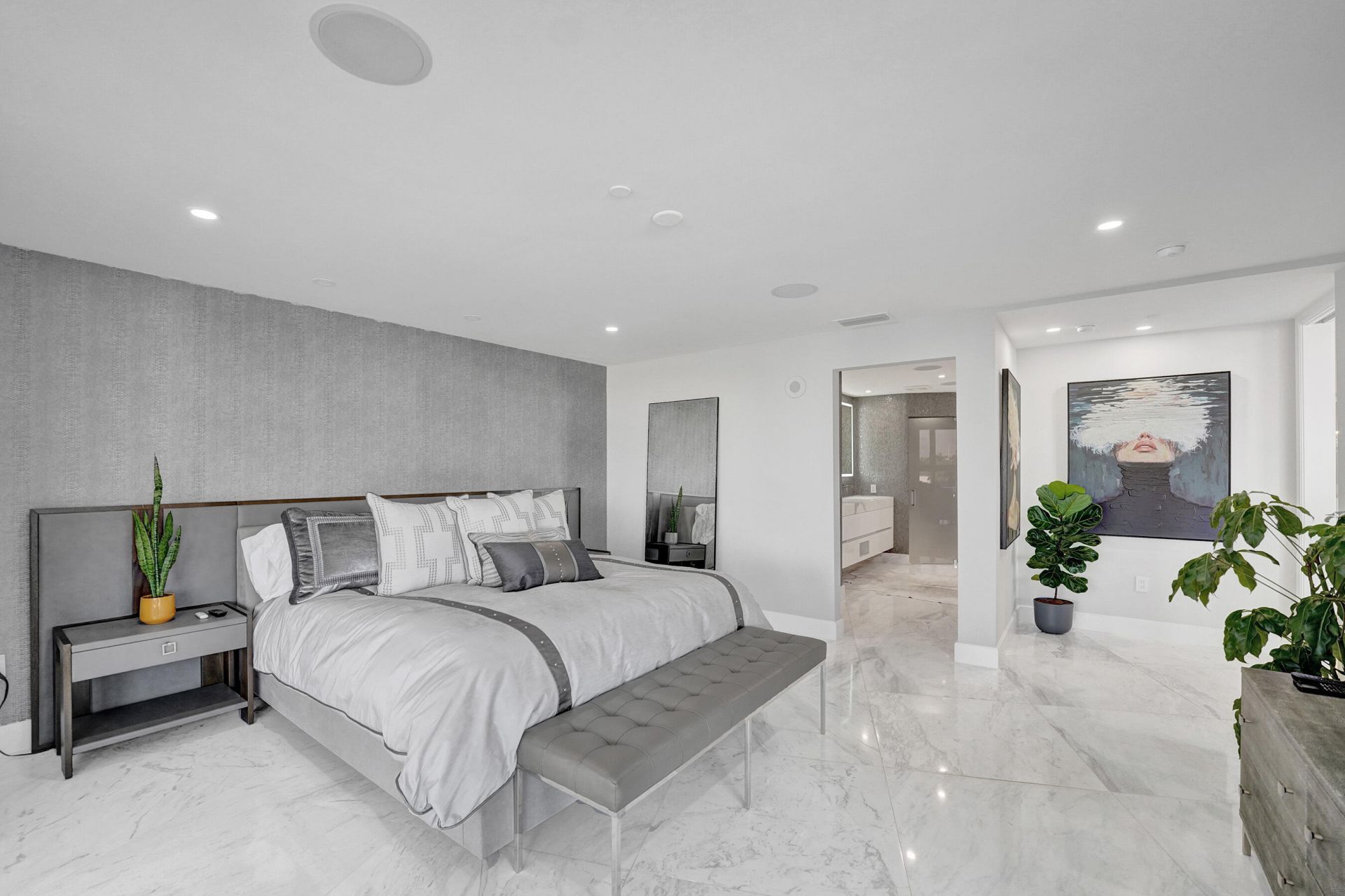 615 Bayshore Drive, Unit 402, Fort Lauderdale, FL 33304 Photo
