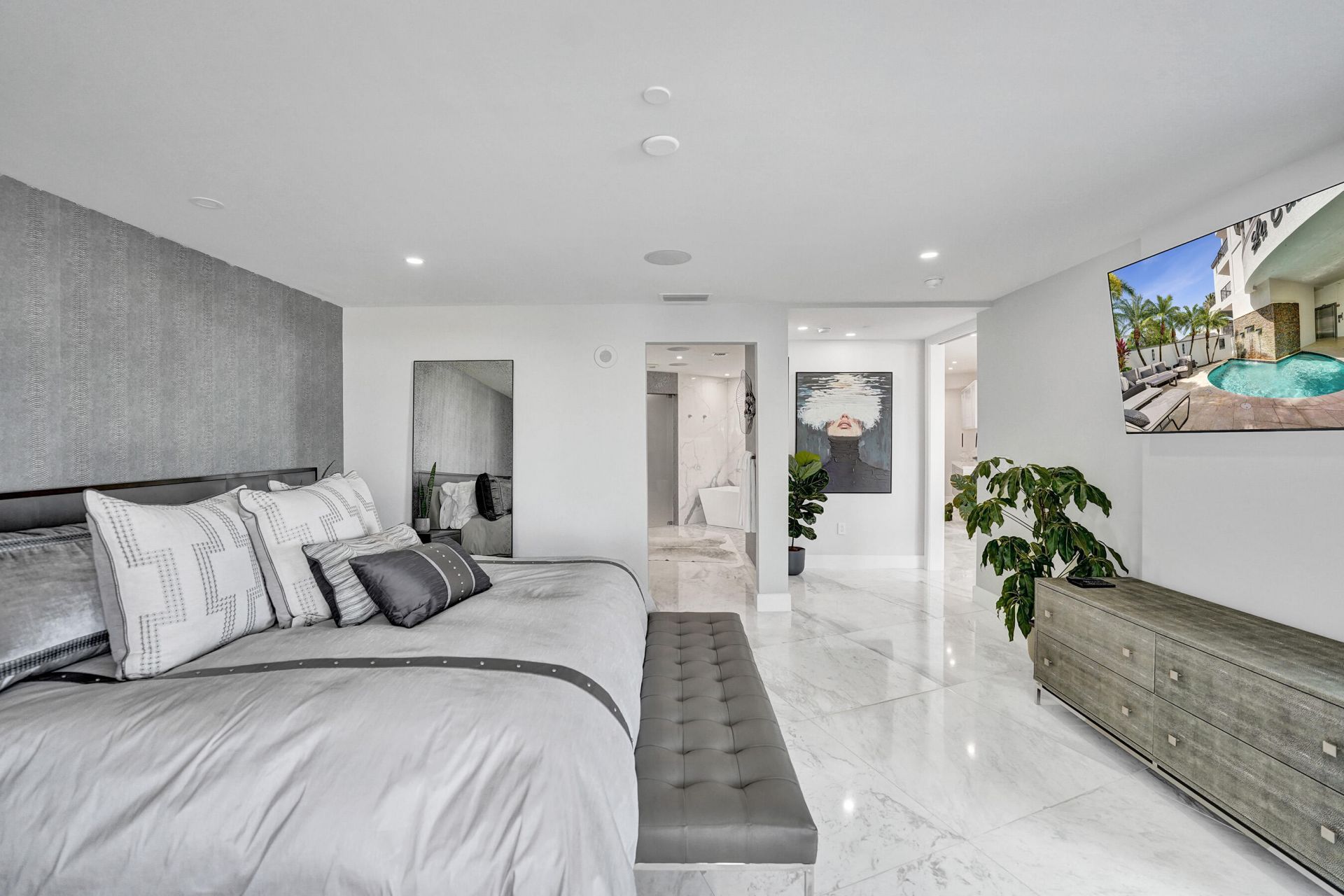 615 Bayshore Drive, Unit 402, Fort Lauderdale, FL 33304 Photo