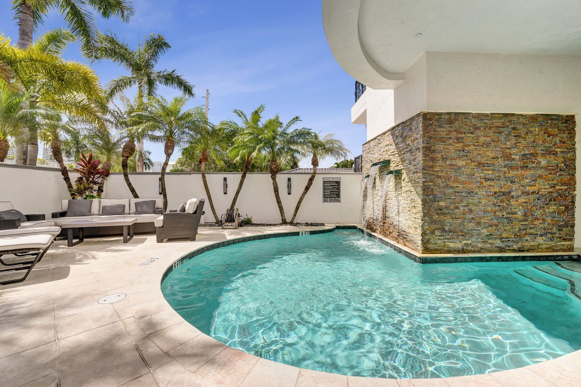 615 Bayshore Drive, Unit 402, Fort Lauderdale, FL 33304 Photo