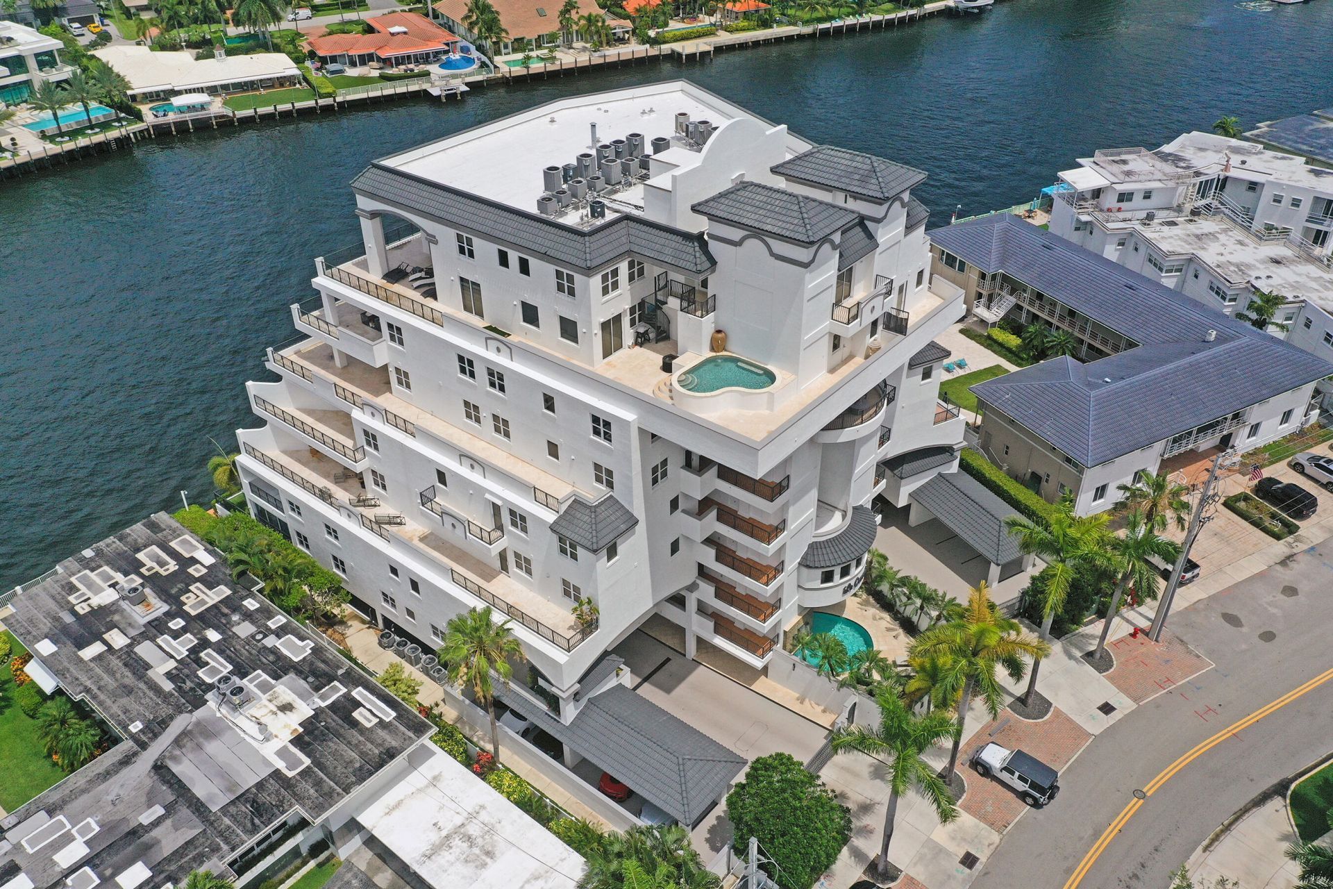 615 Bayshore Drive, Unit 402, Fort Lauderdale, FL 33304 Photo