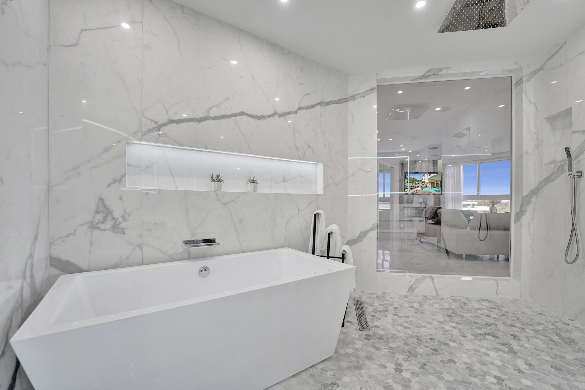 615 Bayshore Drive, Unit 402, Fort Lauderdale, FL 33304 Photo