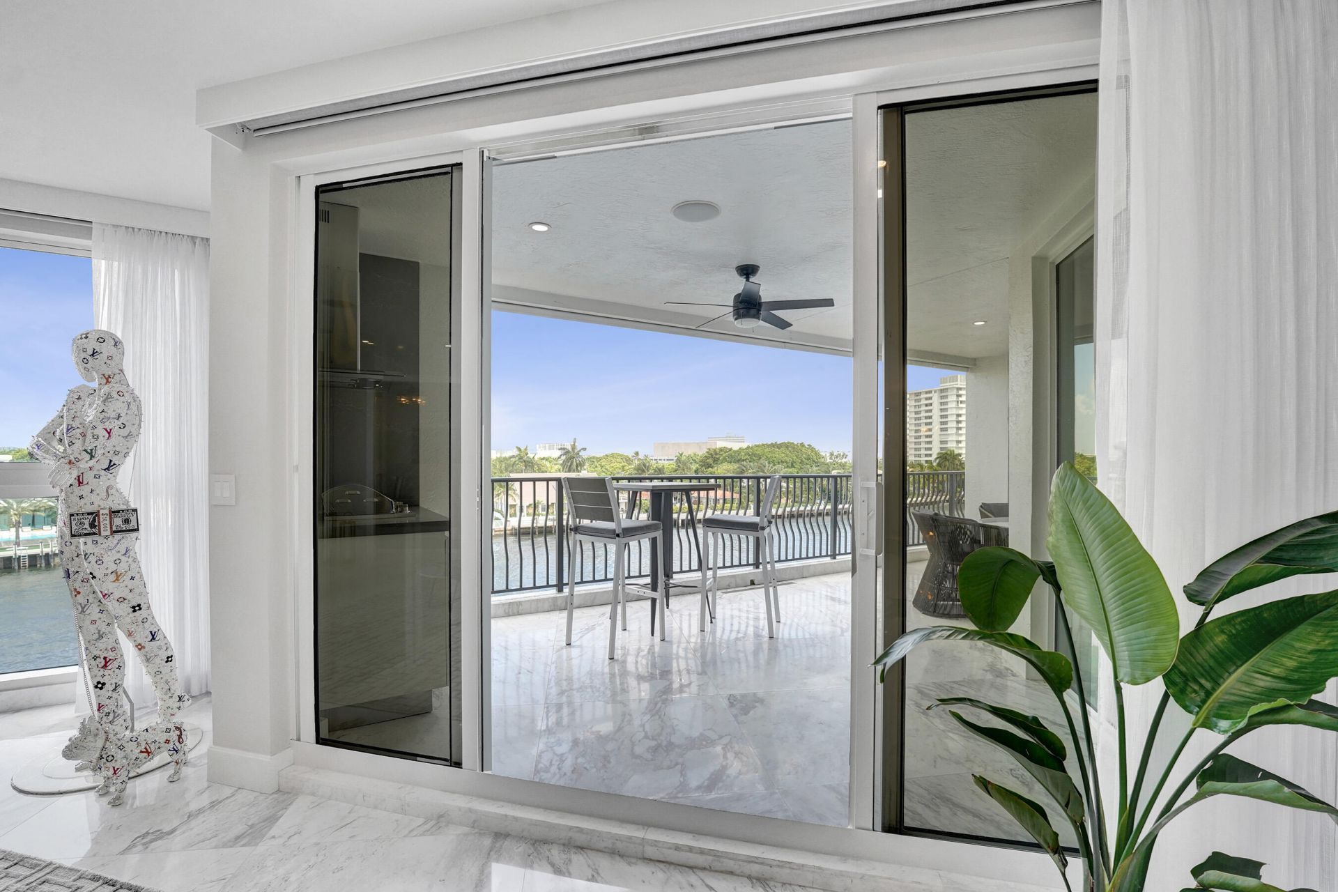 615 Bayshore Drive, Unit 402, Fort Lauderdale, FL 33304 Photo