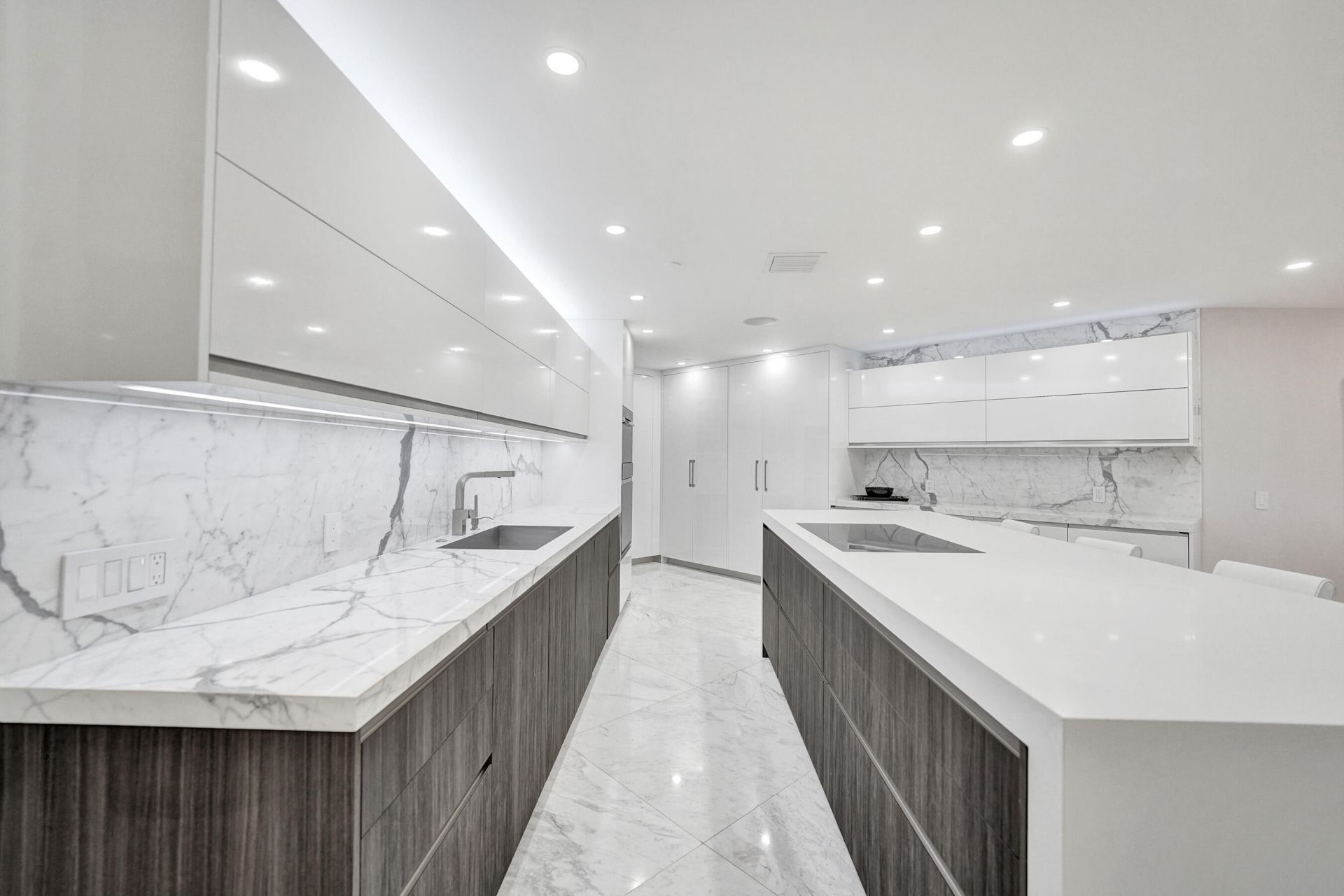 615 Bayshore Drive, Unit 402, Fort Lauderdale, FL 33304 Photo