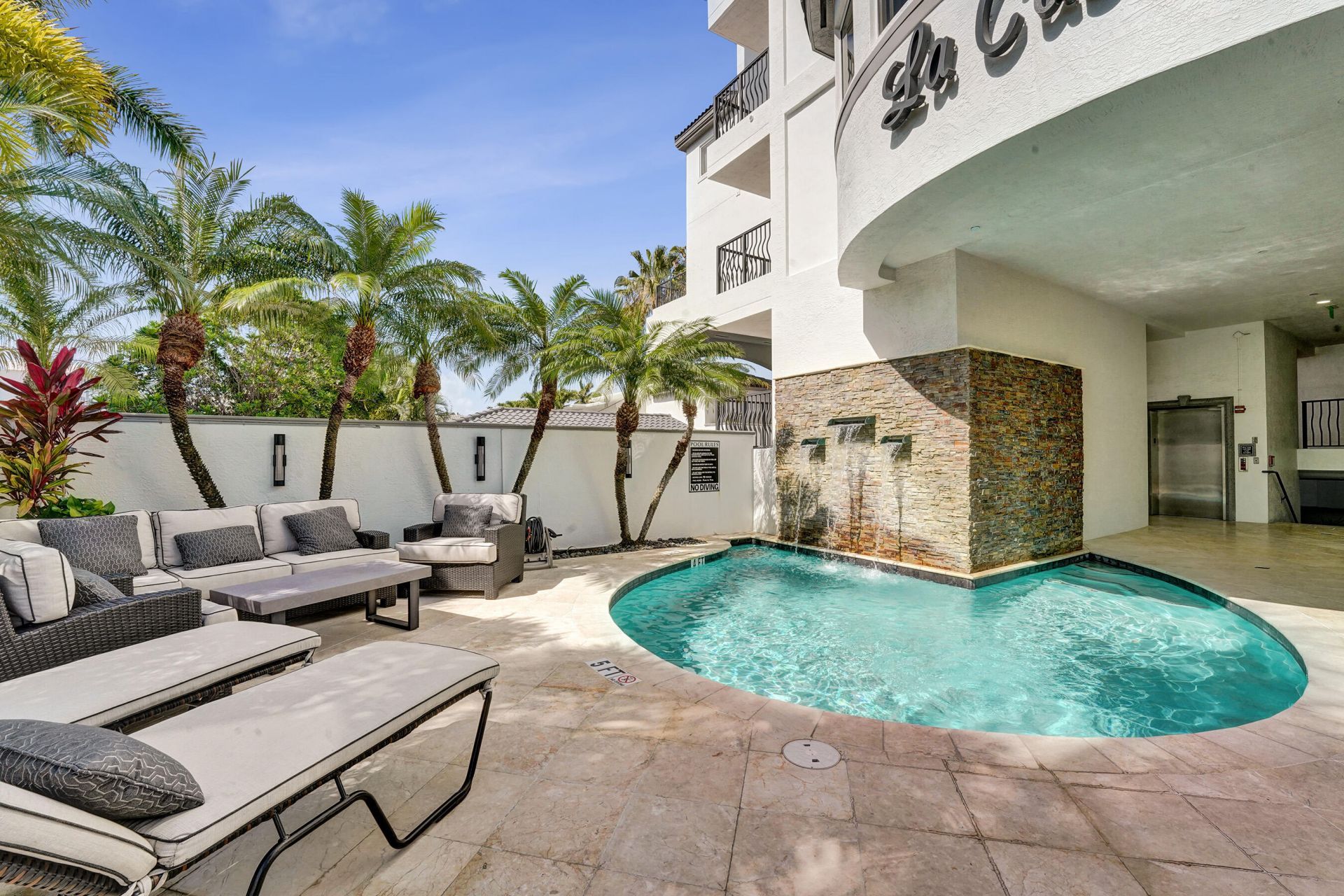 615 Bayshore Drive, Unit 402, Fort Lauderdale, FL 33304 Photo