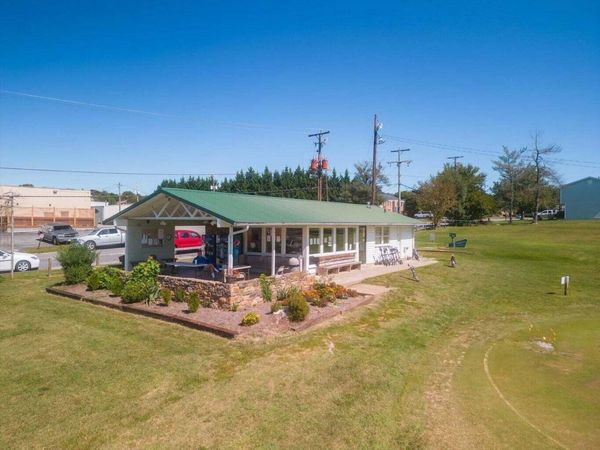 6303 Williamson RD , Roanoke, VA 24019
