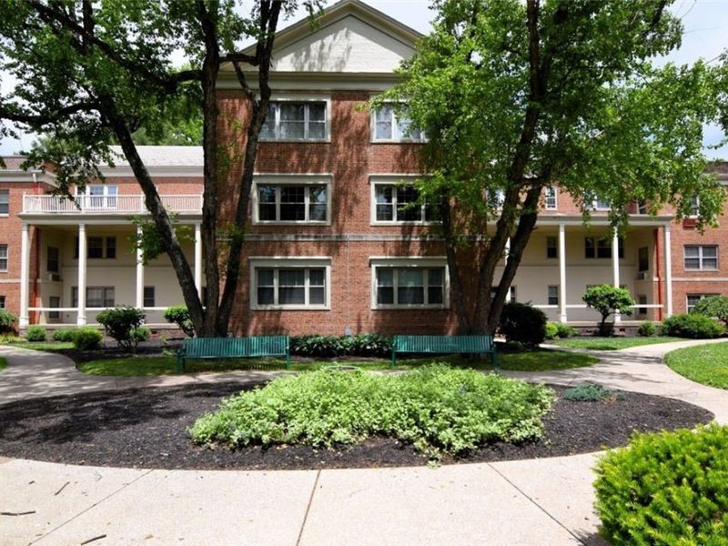 15825 Van Aken Boulevard, Unit 304W, Shaker Heights, OH 44120 Photo 1