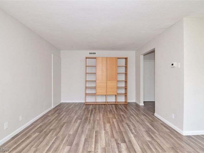 15825 Van Aken Boulevard, Unit 304W, Shaker Heights, OH 44120 Photo 10