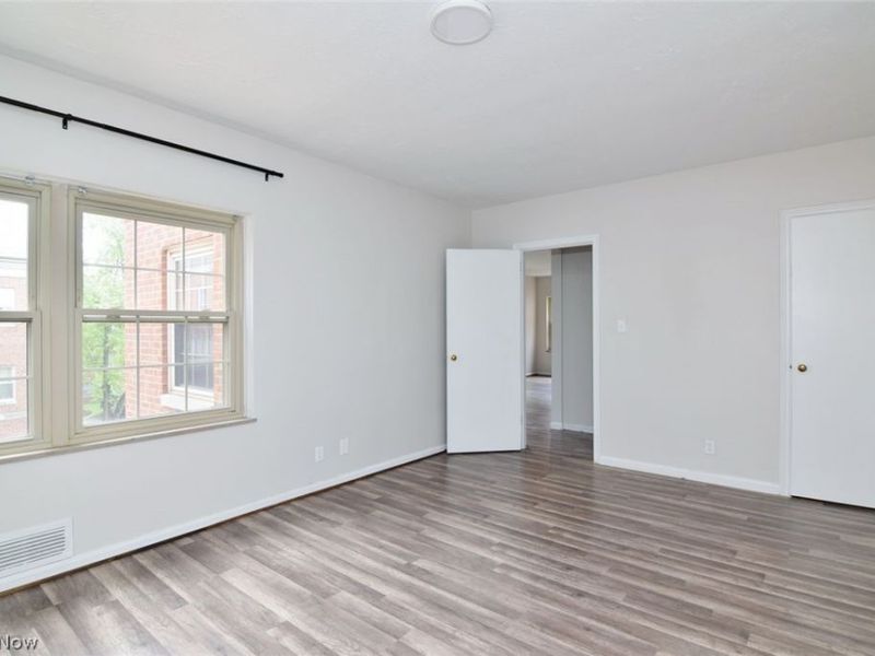 15825 Van Aken Boulevard, Unit 304W, Shaker Heights, OH 44120 Photo 18