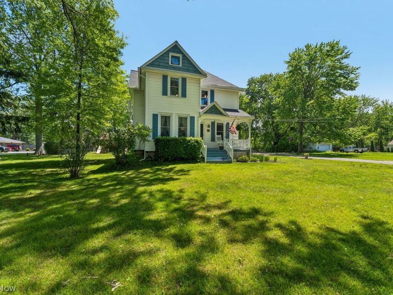 3857 Dover Center Road, North Olmsted, OH 44070 Photo 3