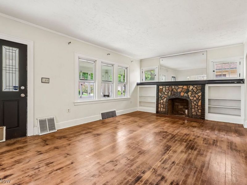 888 Greenwood Avenue, Akron, OH 44320 Photo 7