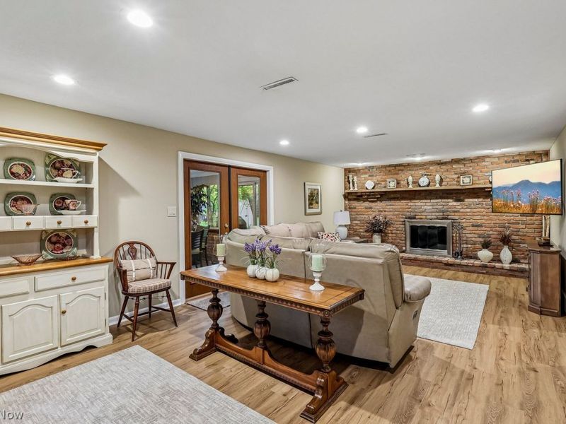 8628 Cedar Road, Chesterland, OH 44026 Photo 14