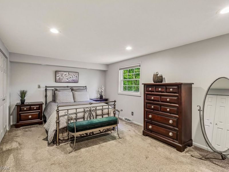 8628 Cedar Road, Chesterland, OH 44026 Photo 23