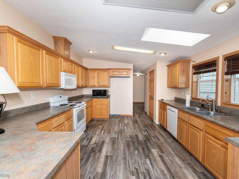 750 Lawnview Boulevard , Chardon, OH 44024 Photo 13