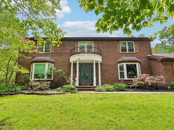 7900 Gatewood Oval , Gates Mills, OH 44040